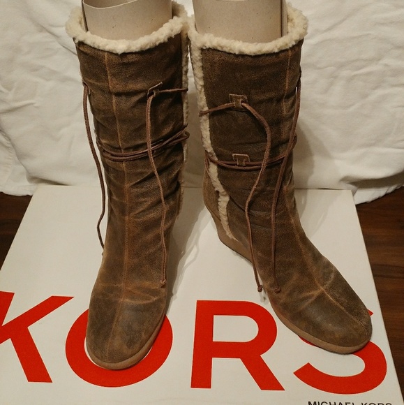 Michael Kors boots - Picture 2 of 5
